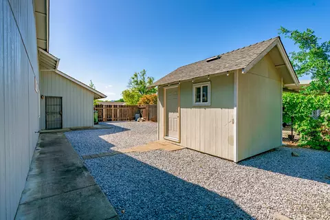 11541 La Costa Ct, Redding, CA 96003 photo 19