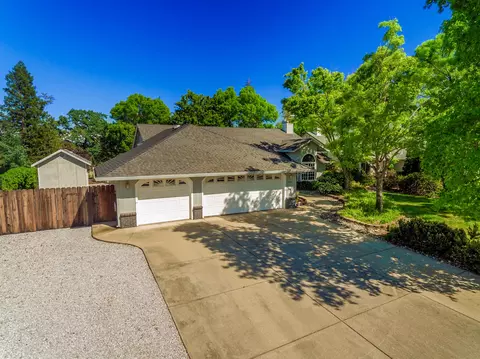 11541 La Costa Ct, Redding, CA 96003 photo 1