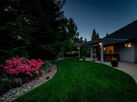 2637 La Rinconada Pl, Redding, CA 96002 photo 74