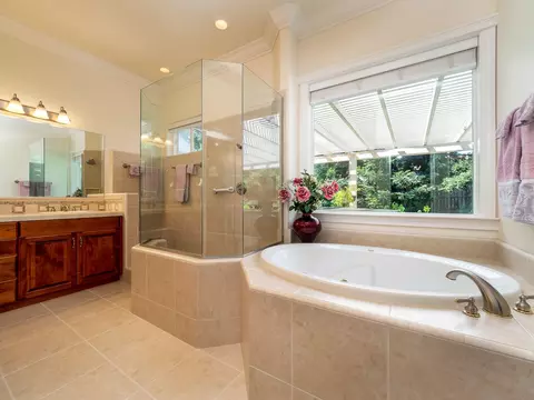 2637 La Rinconada Pl, Redding, CA 96002 photo 39