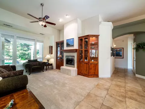 2637 La Rinconada Pl, Redding, CA 96002 photo 22