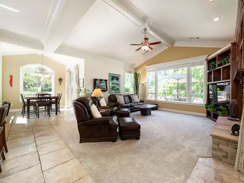 2637 La Rinconada Pl, Redding, CA 96002 photo 15