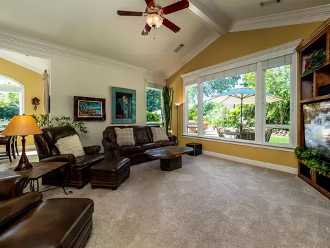 2637 La Rinconada Pl, Redding, CA 96002 photo 18