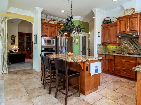 2637 La Rinconada Pl, Redding, CA 96002 photo 10