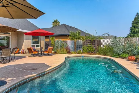 555 Castenda Dr, Redding, CA 96003 photo 32
