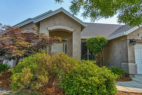 555 Castenda Dr, Redding, CA 96003 photo 41
