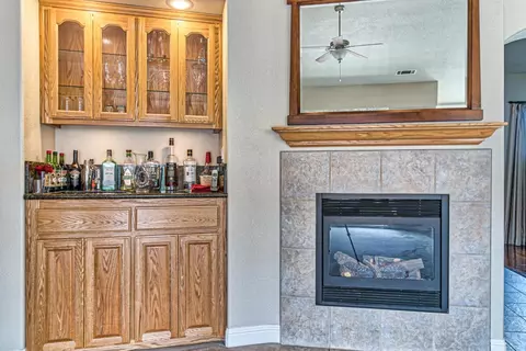 555 Castenda Dr, Redding, CA 96003 photo 16
