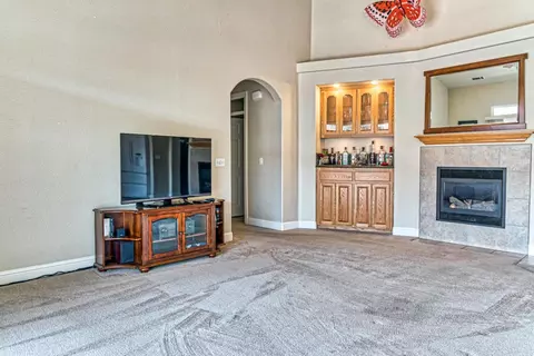 555 Castenda Dr, Redding, CA 96003 photo 15