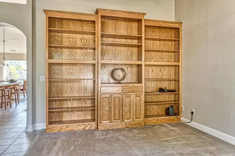 555 Castenda Dr, Redding, CA 96003 photo 5
