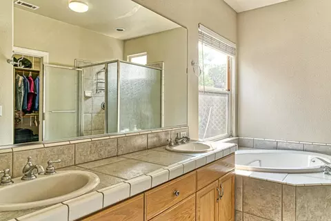 555 Castenda Dr, Redding, CA 96003 photo 25