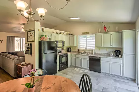 1471 Duck Tail Ct, Redding, CA 96003 photo 6