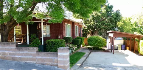 2028 Gold St, Redding, CA 96001 photo 2