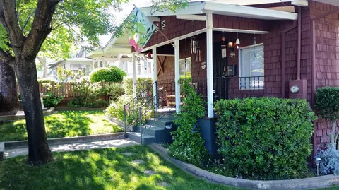 2028 Gold St, Redding, CA 96001 photo 3