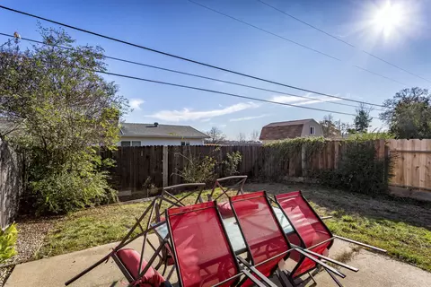 2077 Charade Way, Redding, CA 96003 photo 9