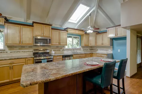 2905 Pioneer Dr, Redding, CA 96001 photo 12