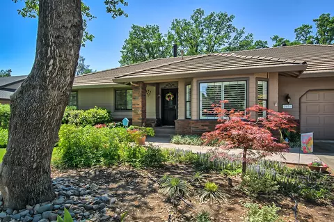 7078 Tucker Ln, Redding, CA 96002 photo 2