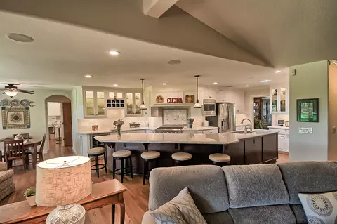 7078 Tucker Ln, Redding, CA 96002 photo 12