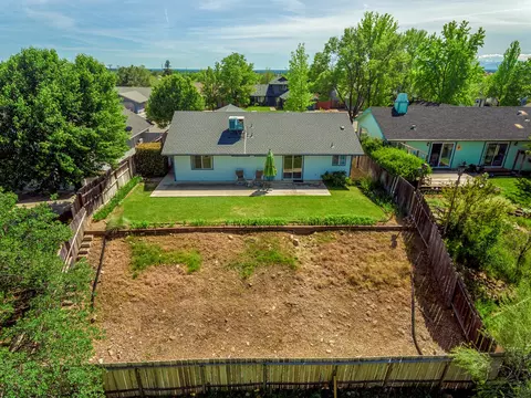 440 Viewpoint Dr, Redding, CA 96003 photo 19