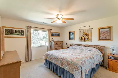 440 Viewpoint Dr, Redding, CA 96003 photo 9