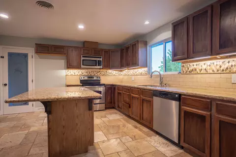 1137 Lorraine Dr, Redding, CA 96002 photo 11