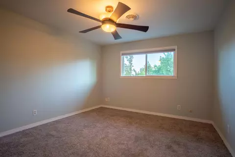 1137 Lorraine Dr, Redding, CA 96002 photo 21