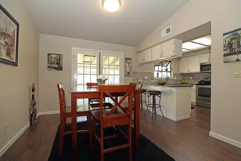 437 Peppertree Ln, Redding, CA 96003 photo 6