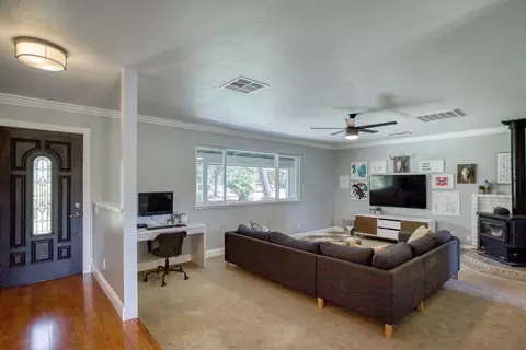 16093 Setting Sun Dr, Anderson, CA 96007 photo 4