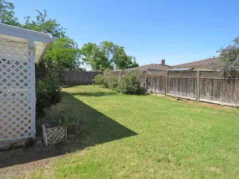 4510 Enchanted Way, Redding, CA 96001 photo 16