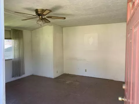 17745 Peterson Ln, Redding, CA 96003 photo 4
