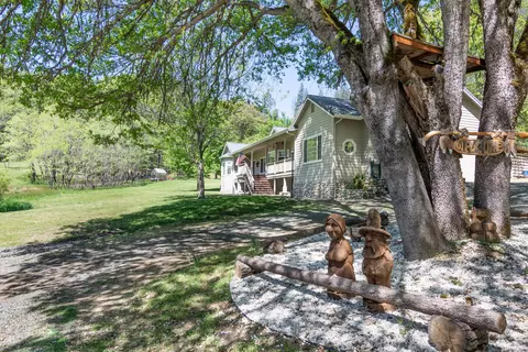 320 Salt Flat Rd, Lewiston, CA 96052 photo 6