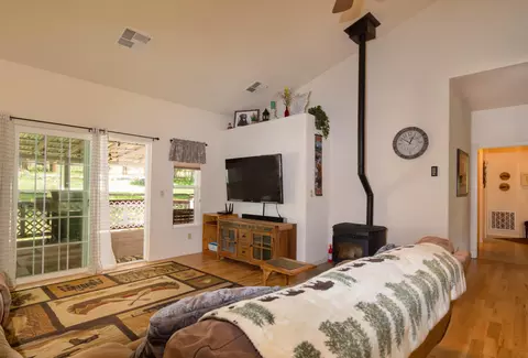 320 Salt Flat Rd, Lewiston, CA 96052 photo 11