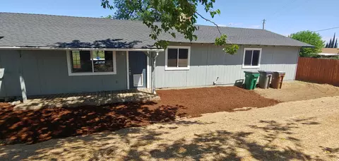 20143 Jill Ln, Redding, CA 96003 photo 4