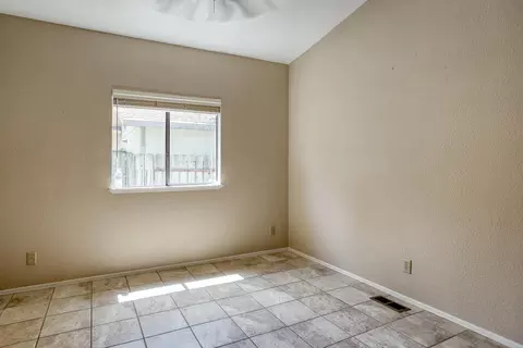 383 Yolla Bolly Trl, Redding, CA 96003 photo 9