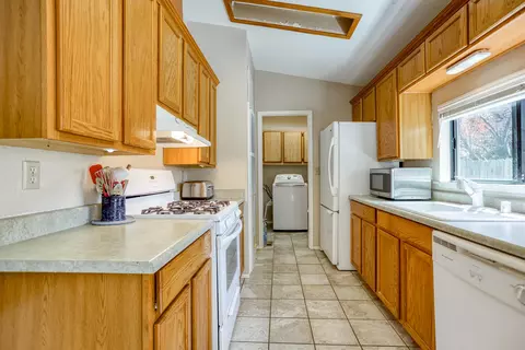 383 Yolla Bolly Trl, Redding, CA 96003 photo 4