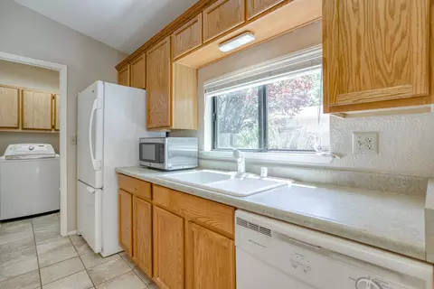 383 Yolla Bolly Trl, Redding, CA 96003 photo 2