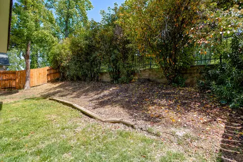 383 Yolla Bolly Trl, Redding, CA 96003 photo 17