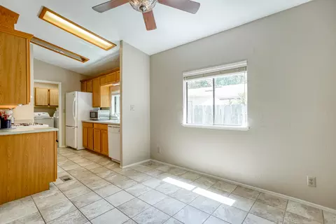 383 Yolla Bolly Trl, Redding, CA 96003 photo 5