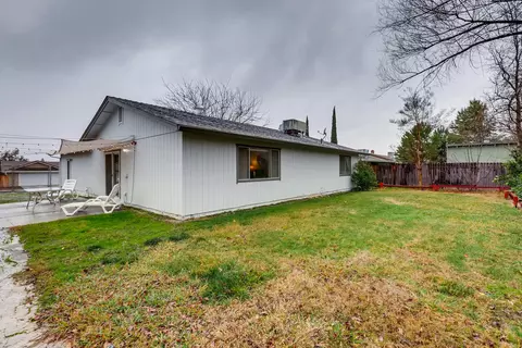 392 Rosewood Dr, Redding, CA 96003 photo 25