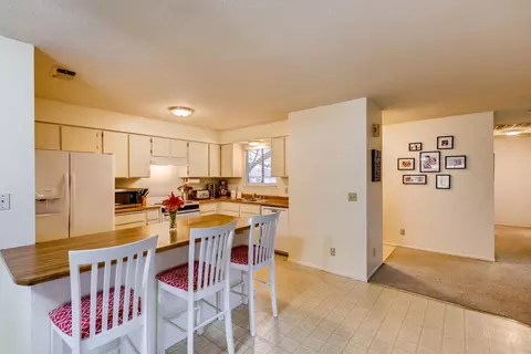392 Rosewood Dr, Redding, CA 96003 photo 10