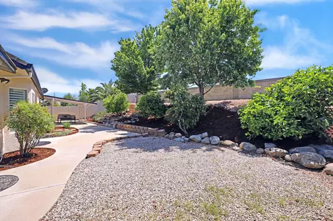 562 River Park Dr, Redding, CA 96003 photo 22