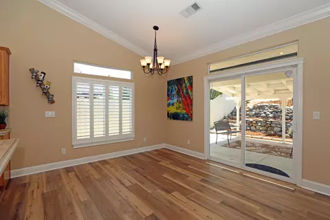 562 River Park Dr, Redding, CA 96003 photo 9