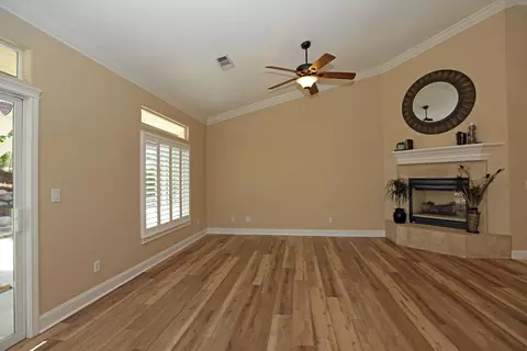 562 River Park Dr, Redding, CA 96003 photo 10