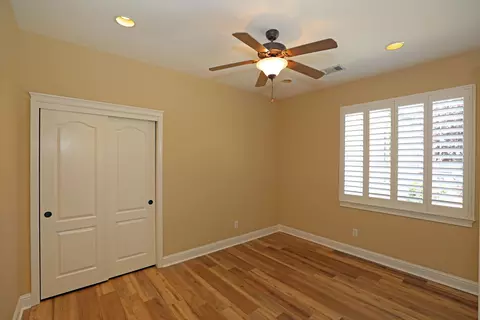 562 River Park Dr, Redding, CA 96003 photo 11