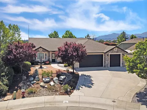 562 River Park Dr, Redding, CA 96003 photo 4