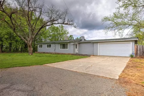 3130 Sacramento Dr, Redding, CA 96001 photo 1