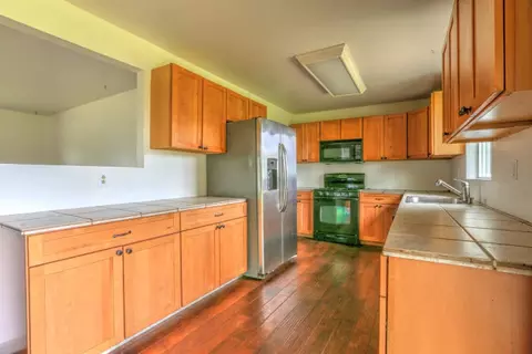 3130 Sacramento Dr, Redding, CA 96001 photo 5
