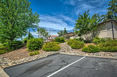 780 Flower Ash Ln, Redding, CA 96003 photo 14