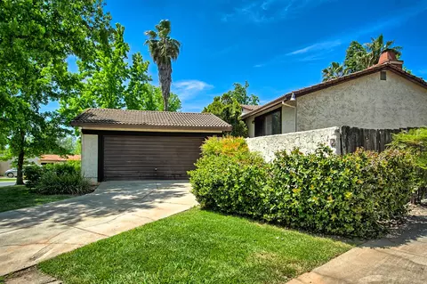 780 Flower Ash Ln, Redding, CA 96003 photo 13