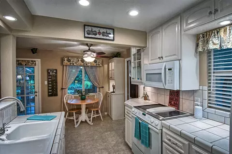 7066 White Oak Dr, Anderson, CA 96007 photo 17