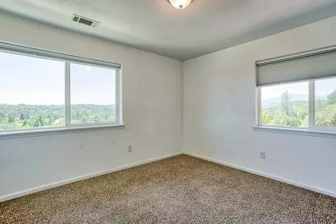 2570 Snow Ln, Redding, CA 96003 photo 32